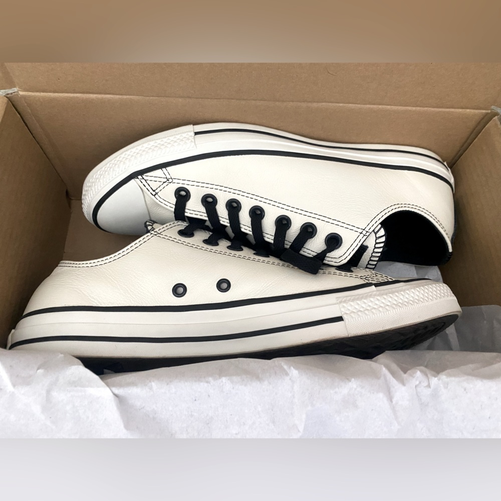 Converse All Star size 9-M 11-W.BrandNew used once.Ordered wrong size can’t use